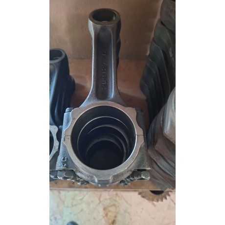 2W2197 PISTON ROD...